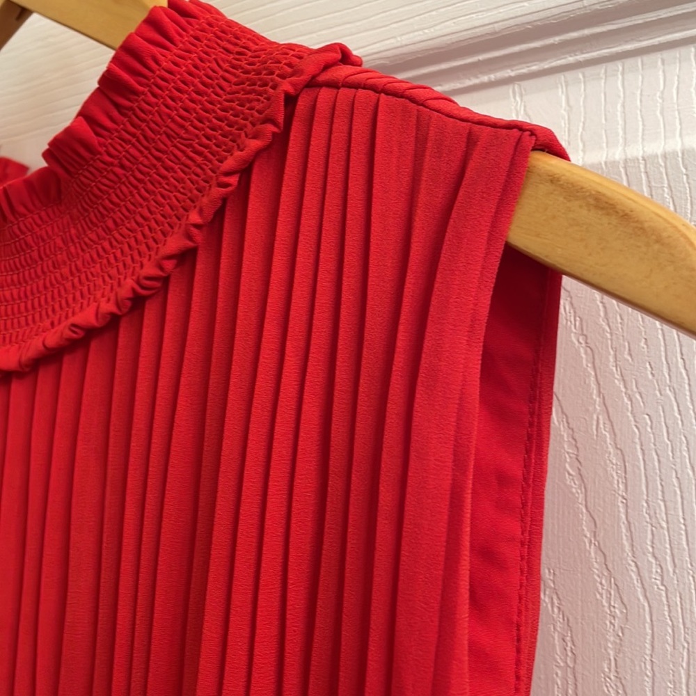 Nannette Lapore sleeveless pleated dress, sz 8 red - Picture 3 of 8